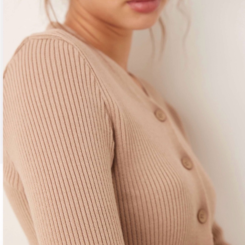 ASOS Design Mocha Ribbed V-Neck Button Cardigan Sweater Size L - Picture 2 of 4